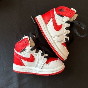 3C Nike Jordan 1 Retro High OG In Red, Black, White